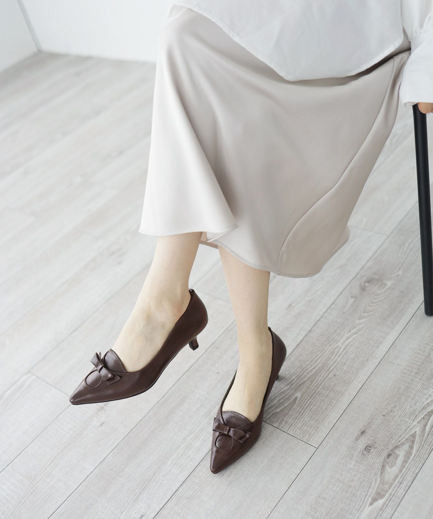 リボン付きキトゥンヒールクラシカルパンプス | SESTO(セスト