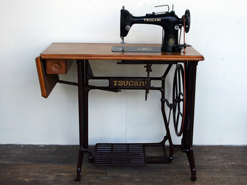 No.568 TSUGAMI ツガミ製 職業用足踏みミシンアンティークミシン修理士