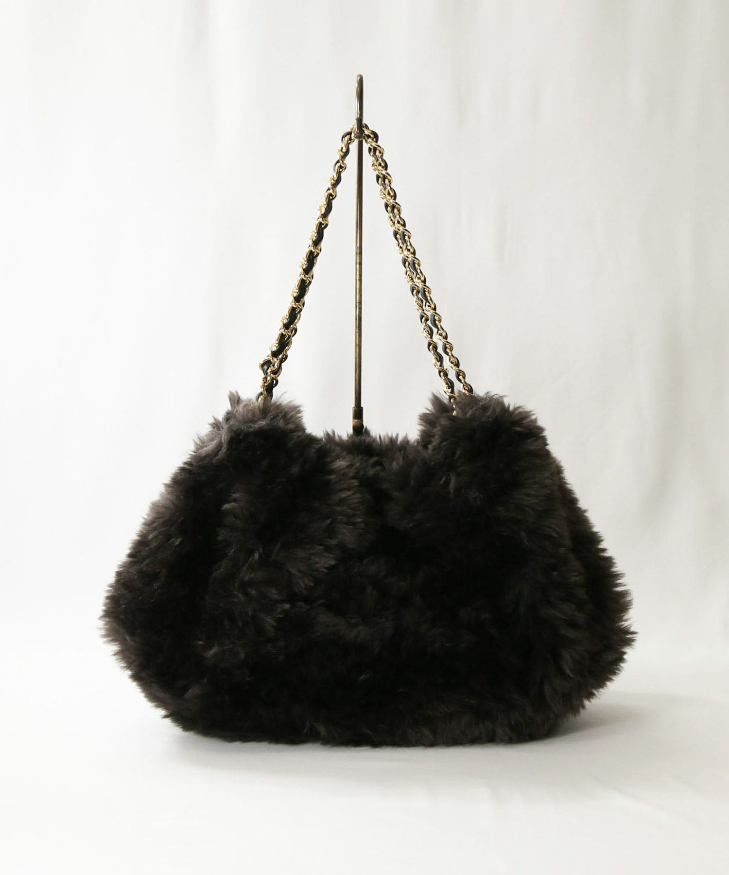 Gready BrilliantVエコファーチェーンバッグ | SEKIMIKI Online