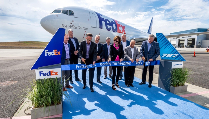 ボーイング、フェデックスへ75機目のB767Fを納入したことを発表 | sky