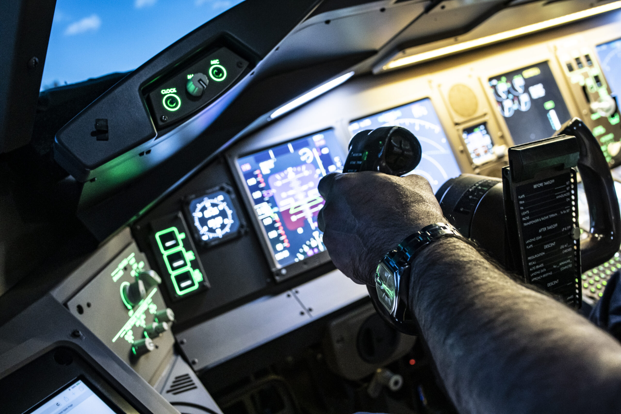 操縦性の感覚違い - Skyart JAPAN