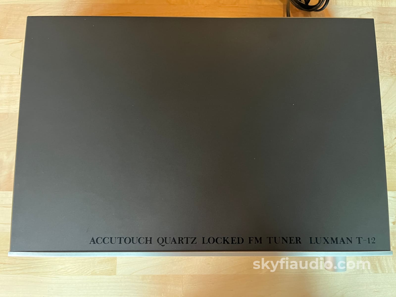Luxman T-12 Vintage FM Tuner
