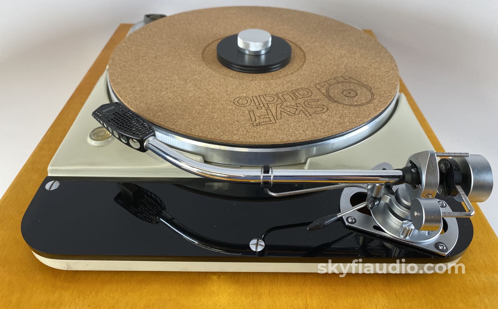 Thorens TD-124 with Custom Solid Wood Plinth and SME3009 Tonearm