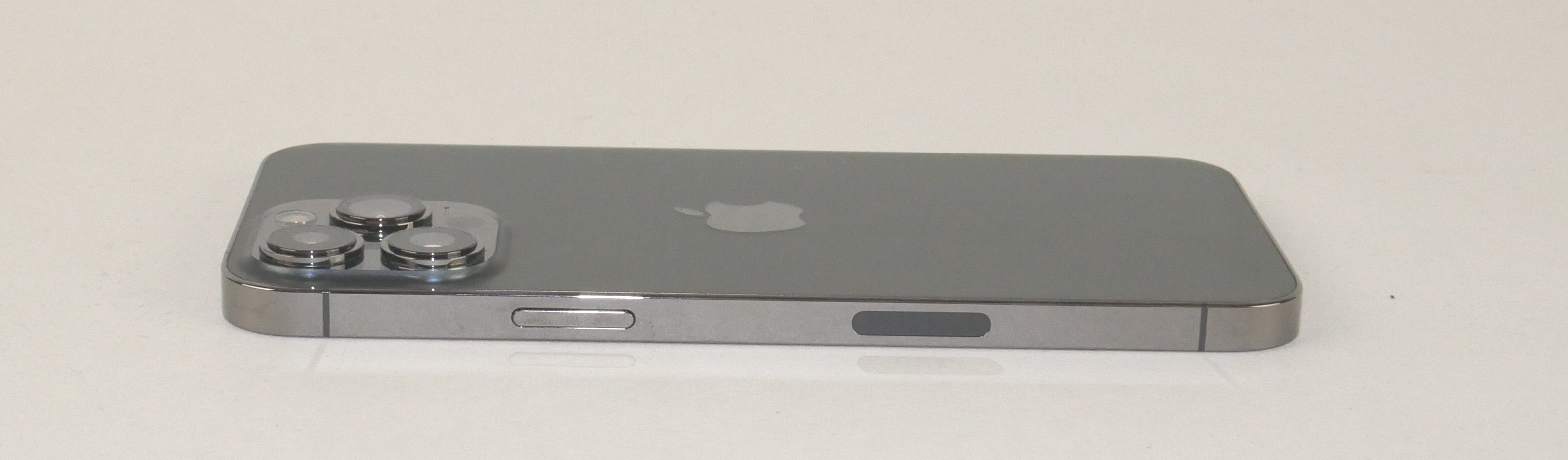 Apple iPhone 13 Pro Max 128GB Unlocked MLF23LL/A Graphite NO SIM