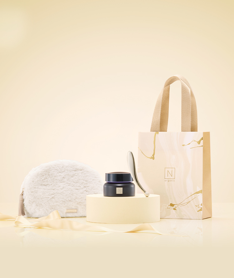 N organic Holiday Collection 2025