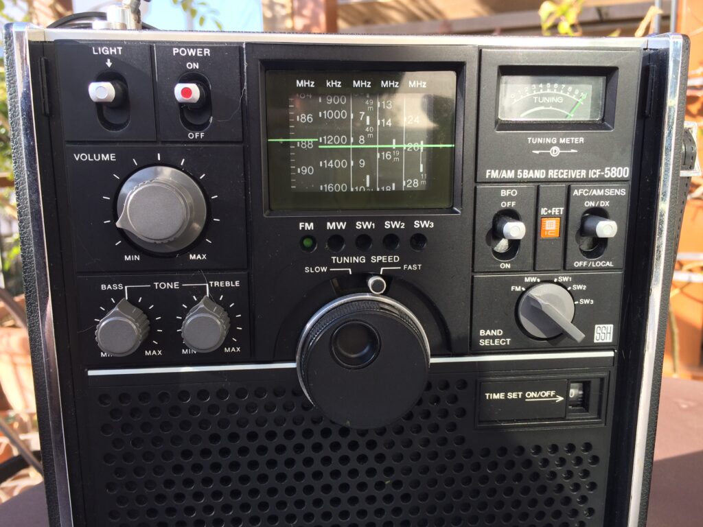 ソニー ICF-5800 – BCLブームの火付け役 | 【昭和レトロ】ゴールデン