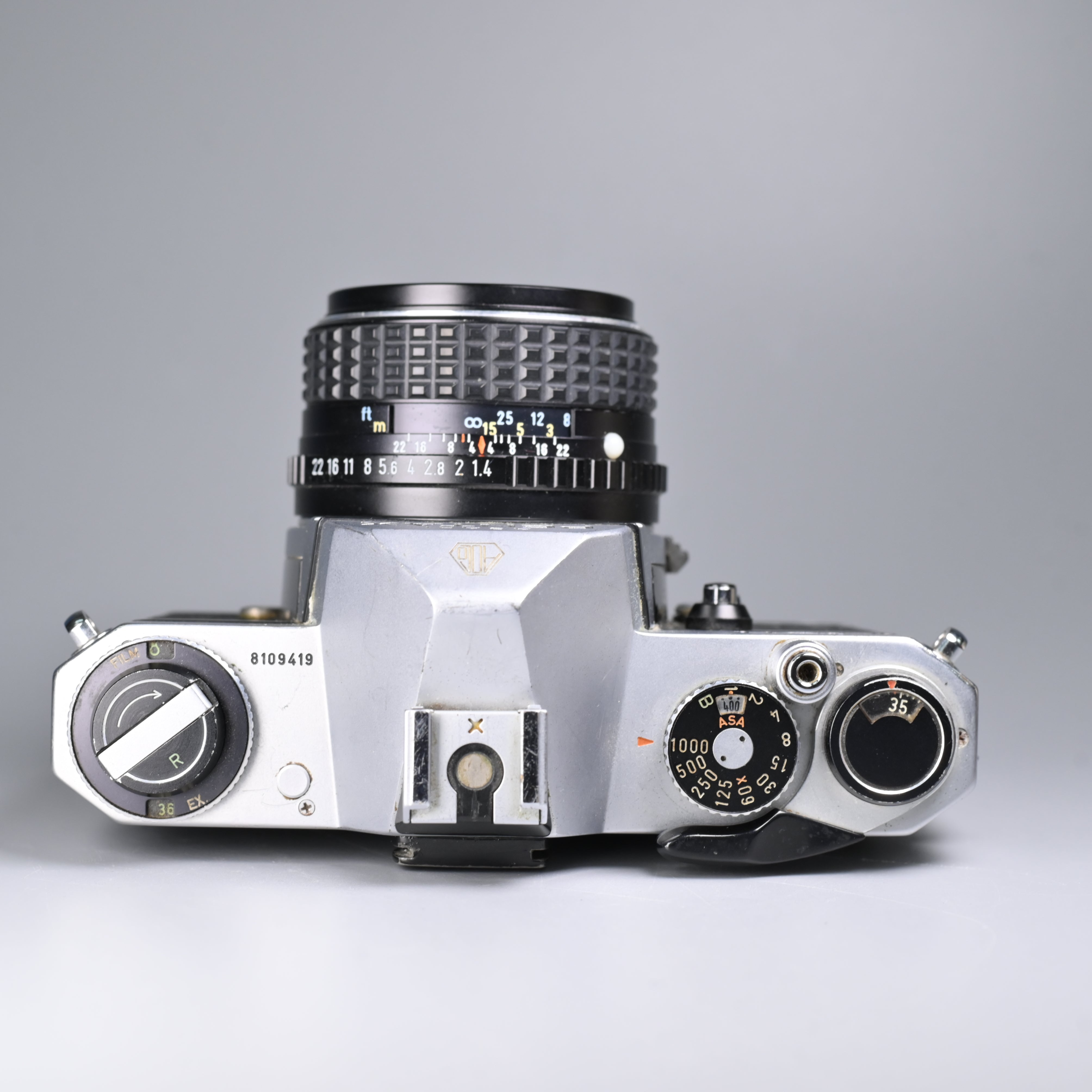 Pentax KM + SMC Pentax-M 50mm F1.4 Lens [READ] – SHOWA