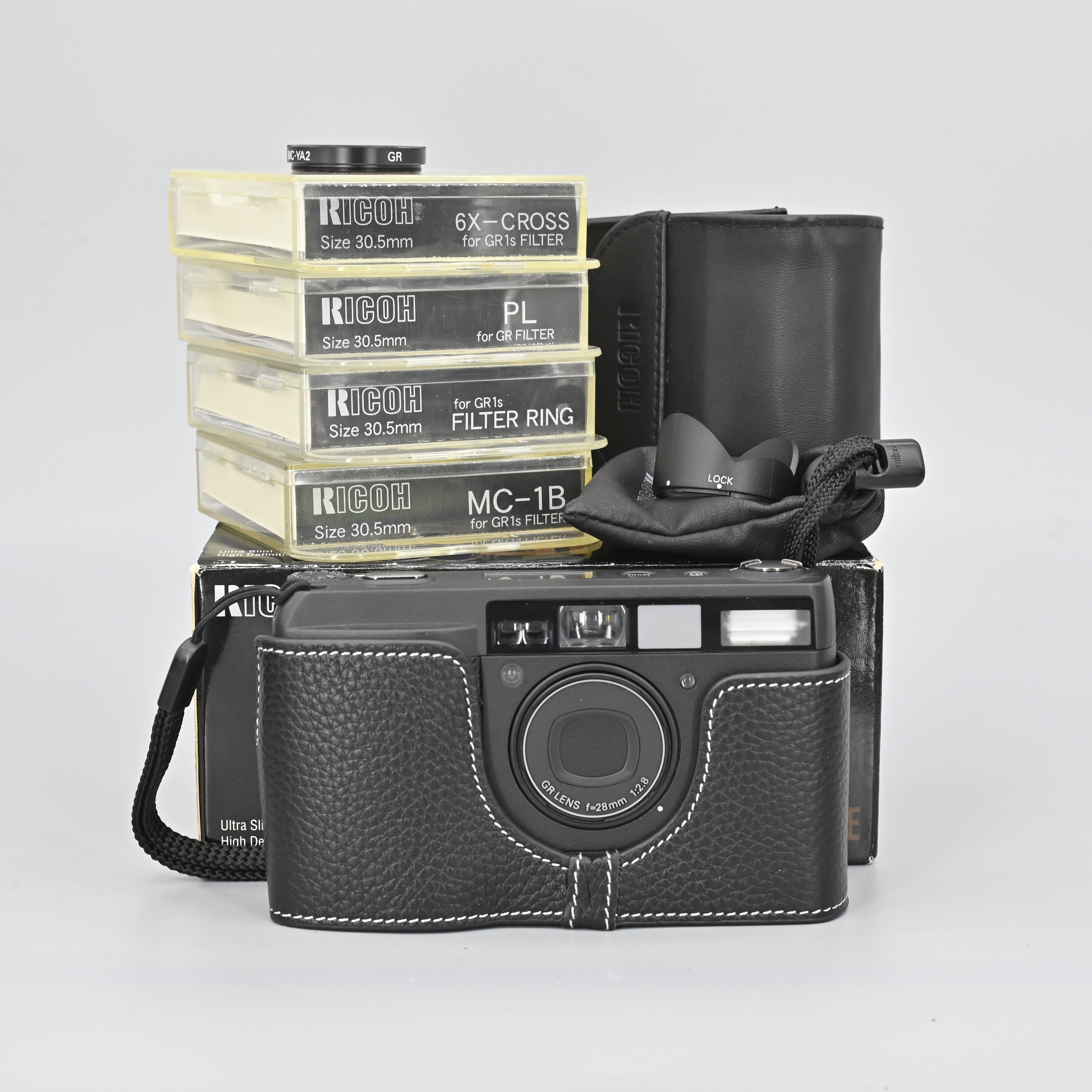 Ricoh GR1v [Near MINT w/Filter Set] – SHOWA