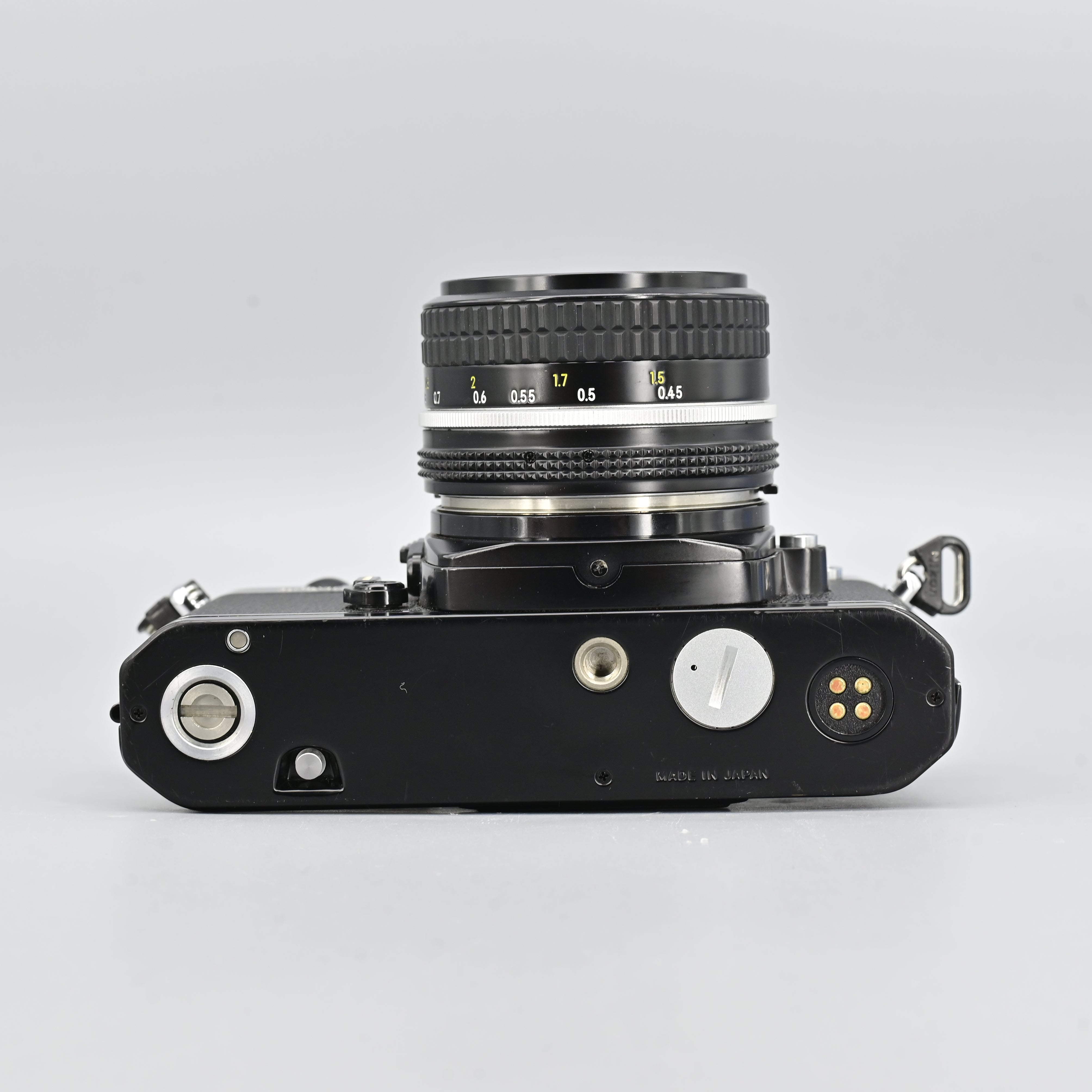 Nikon FM2 + Nikkor 50mm F1.8 Lens – SHOWA