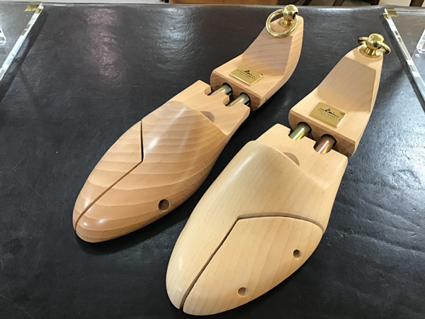 CARMINA」（カルミーナ）におすすめのシューケアグッズ | ShoesLife