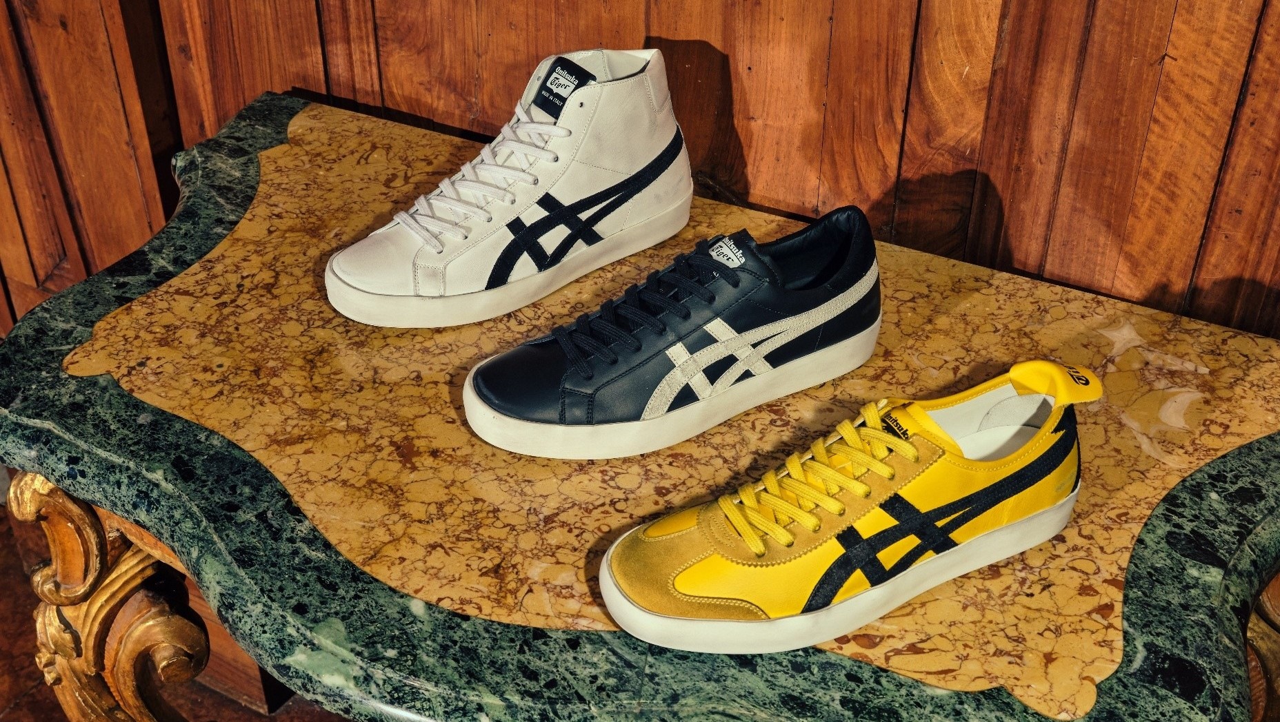 オニツカタイガー」からヘリテージモデルをイタリアンレザーで再解釈