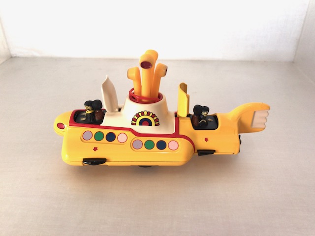 BRITISH COLLECTION SHOJI / ビートルズ イエローサブマリン フィギュア