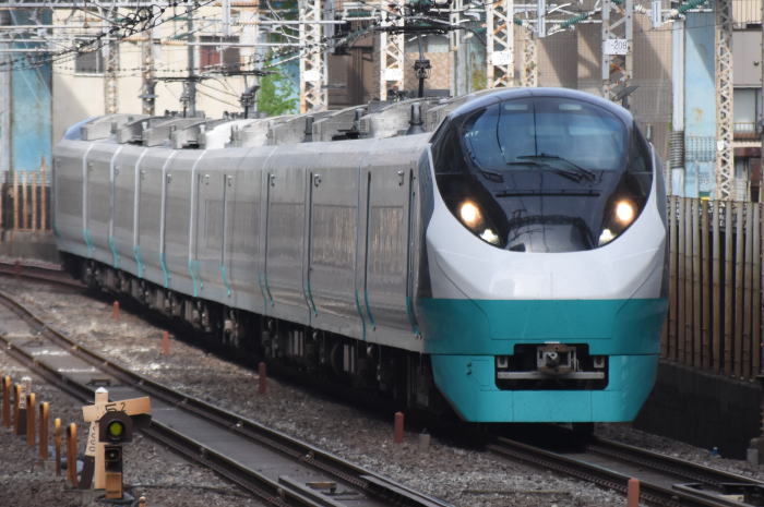 E657系フレッシュひたち緑