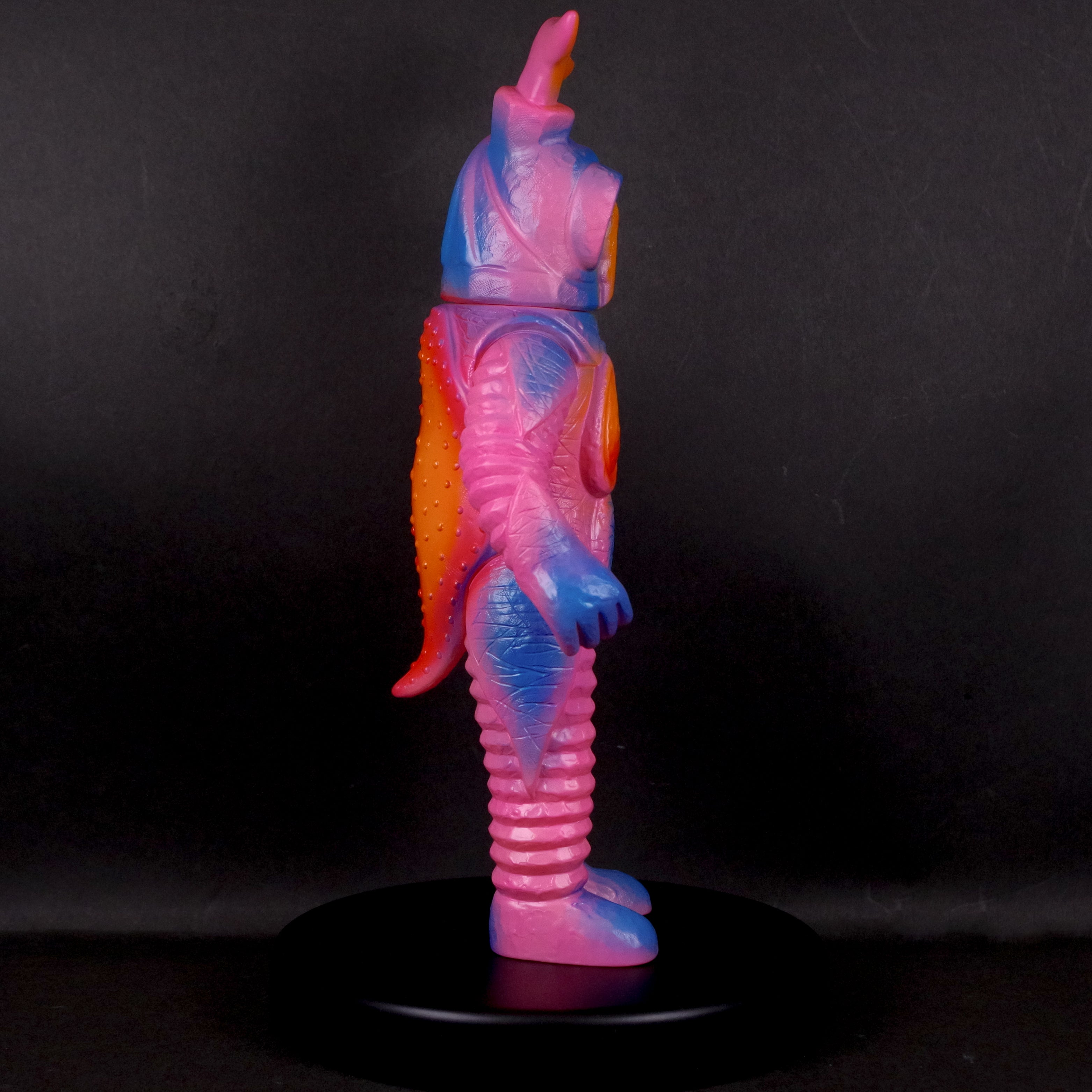 ブルマァク怪獣シリーズ ゼットン(ピンク) – セブンティーズ