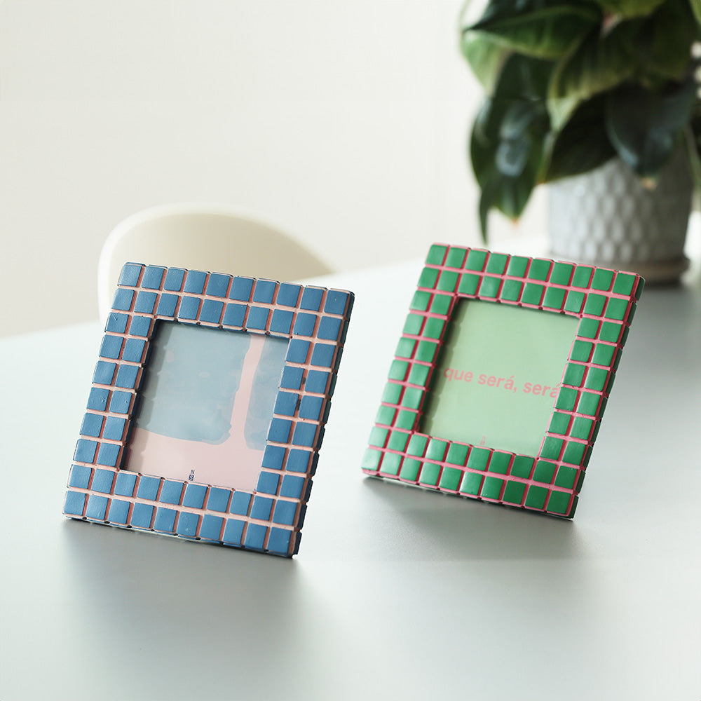 色彩の調和が美しいタイル風フレーム MEX（エムイーエックス） – MAG