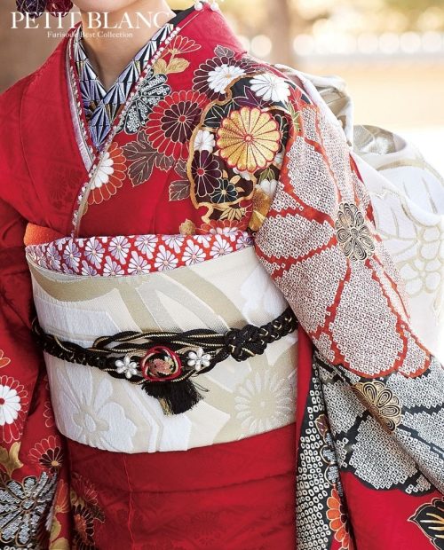 赤古典振袖23031 金駒刺繍付き｜振袖ネットレンタルはおりえん