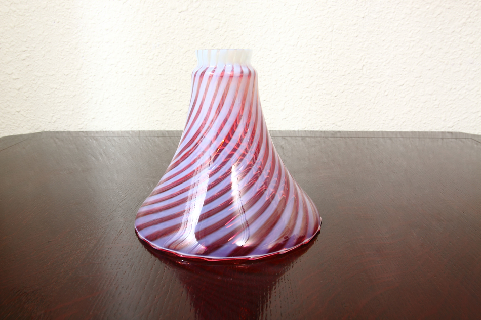 フェントンFenton クランベリー/オパールセント ガラスランプシェード