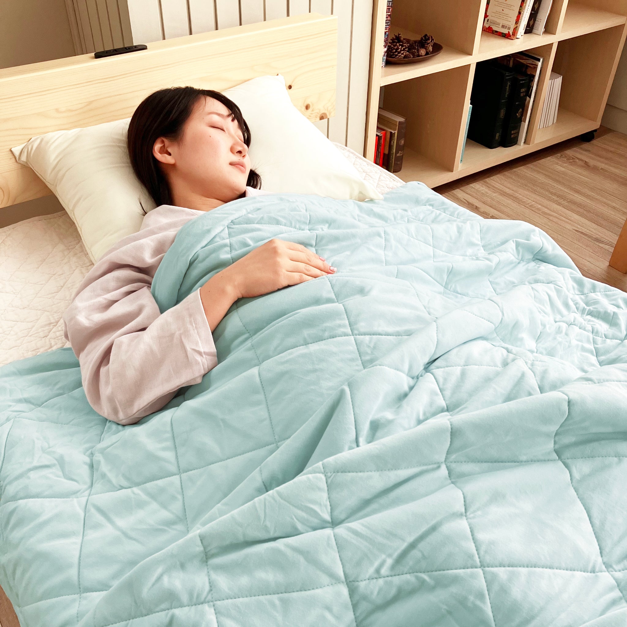 シングル＞モリリン なめらかシルクの 肌掛けふとん ブルー 25