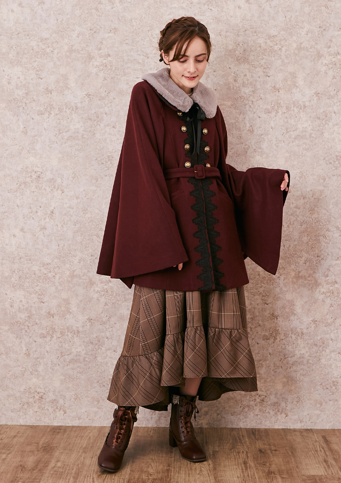 axes femmeクラシックケープコート