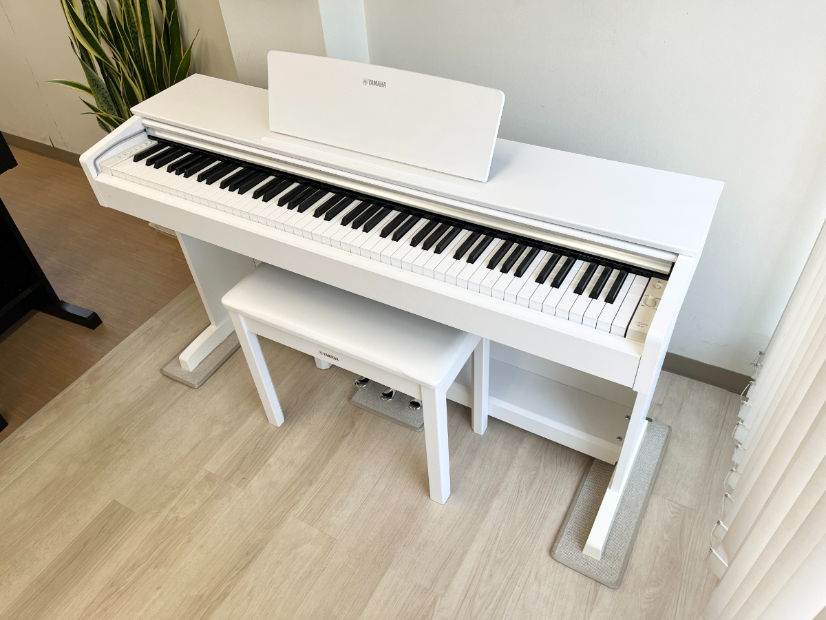 ヤマハ YDP-143WH ホワイトウッド調仕上げ 2018年製 YAMAHA ARIUS