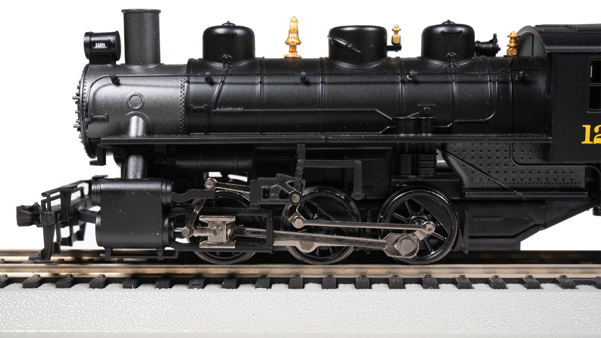 USRA 0-6-0 w/ Smoke & Slope Tender - Chesapeake & Ohio® #128