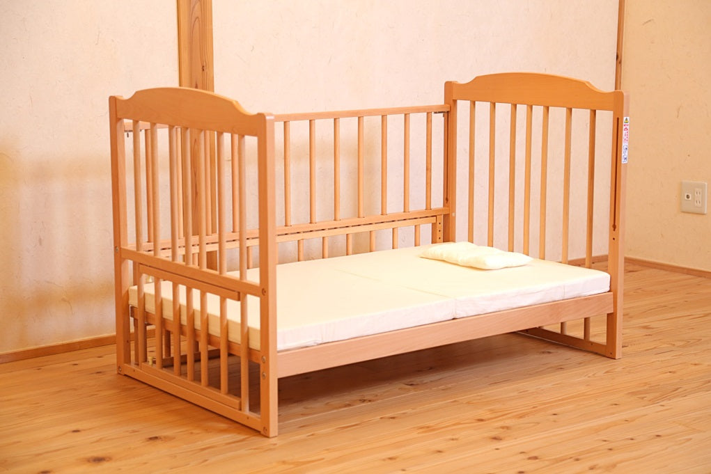 ジョルノ 澤田工業 標準サイズベビーベッド【レンタル｜小物置き板付