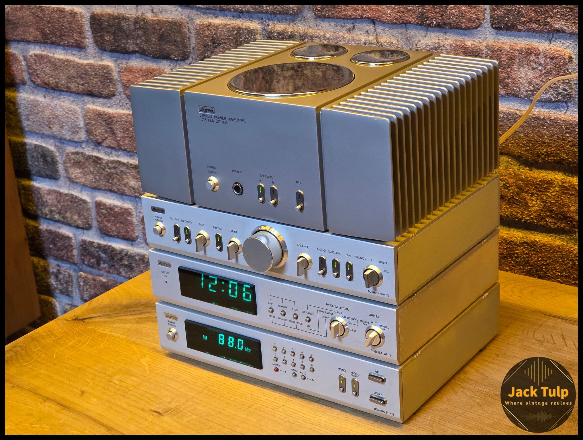 Toshiba Aurex SC-M15 + SY-C15 + AT-12 + ST-F15 – Jack Tulp