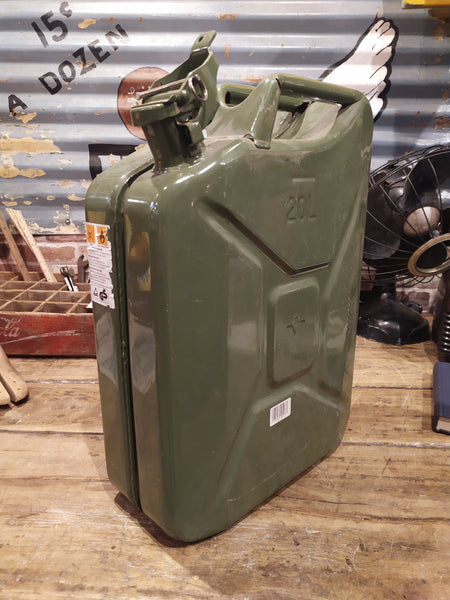 品番0243 ジェリカン オイル缶 ミリタリー 軍 ヴィンテージ 千葉店