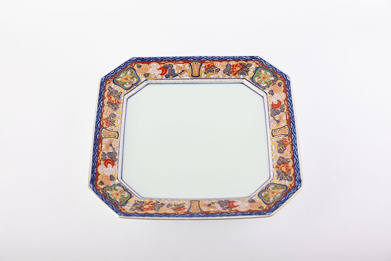 極錦金彩古伊万里様式【八角盛皿・小】 木箱入｜有田焼なら賞美堂本店