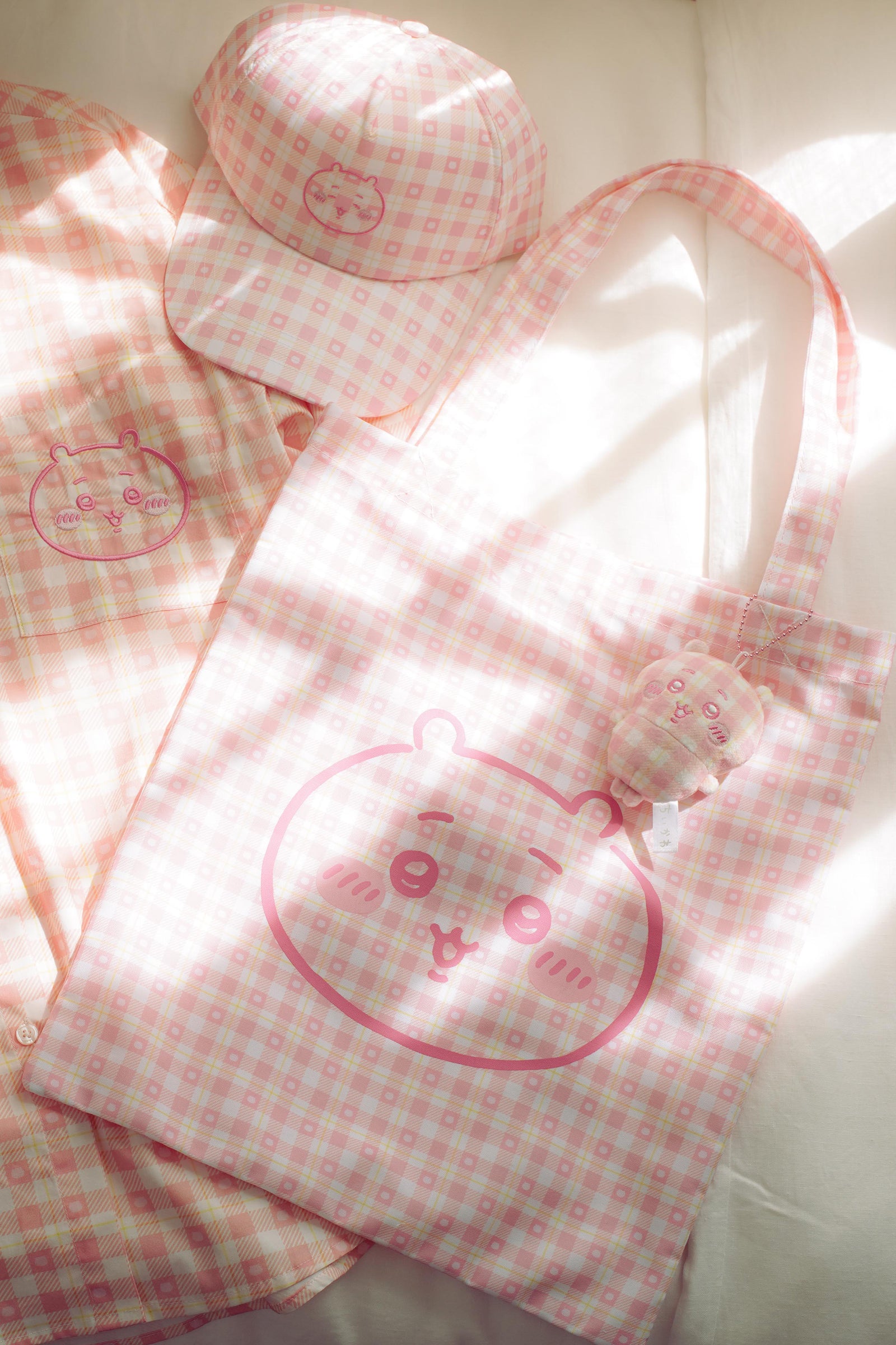 ちいかわ チェックシリーズ トートバッグ（チャーム付き） ちいかわ ピンク