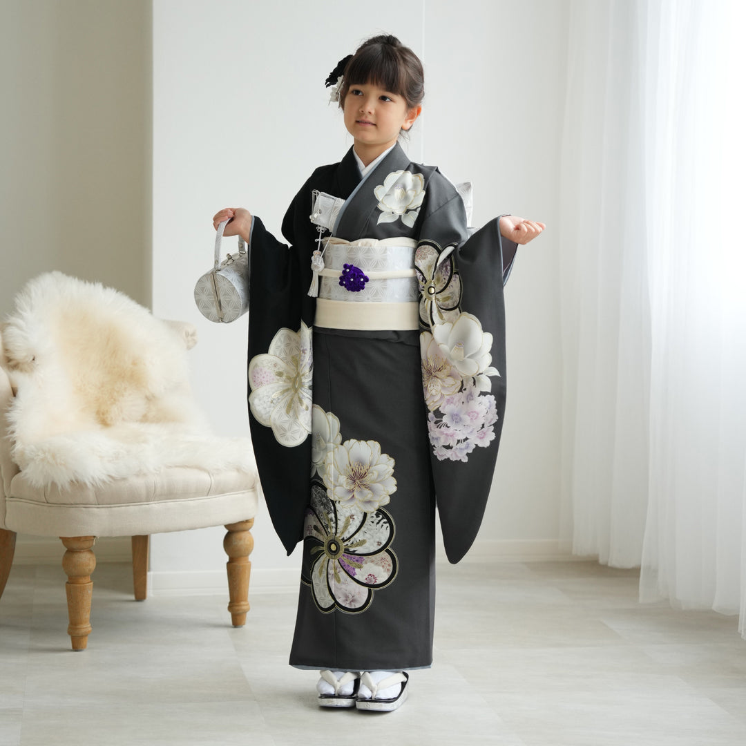 レンタル】七五三着物 7歳女の子 JAPAN STYLE 絵羽 捻り梅 椿 黒グレー