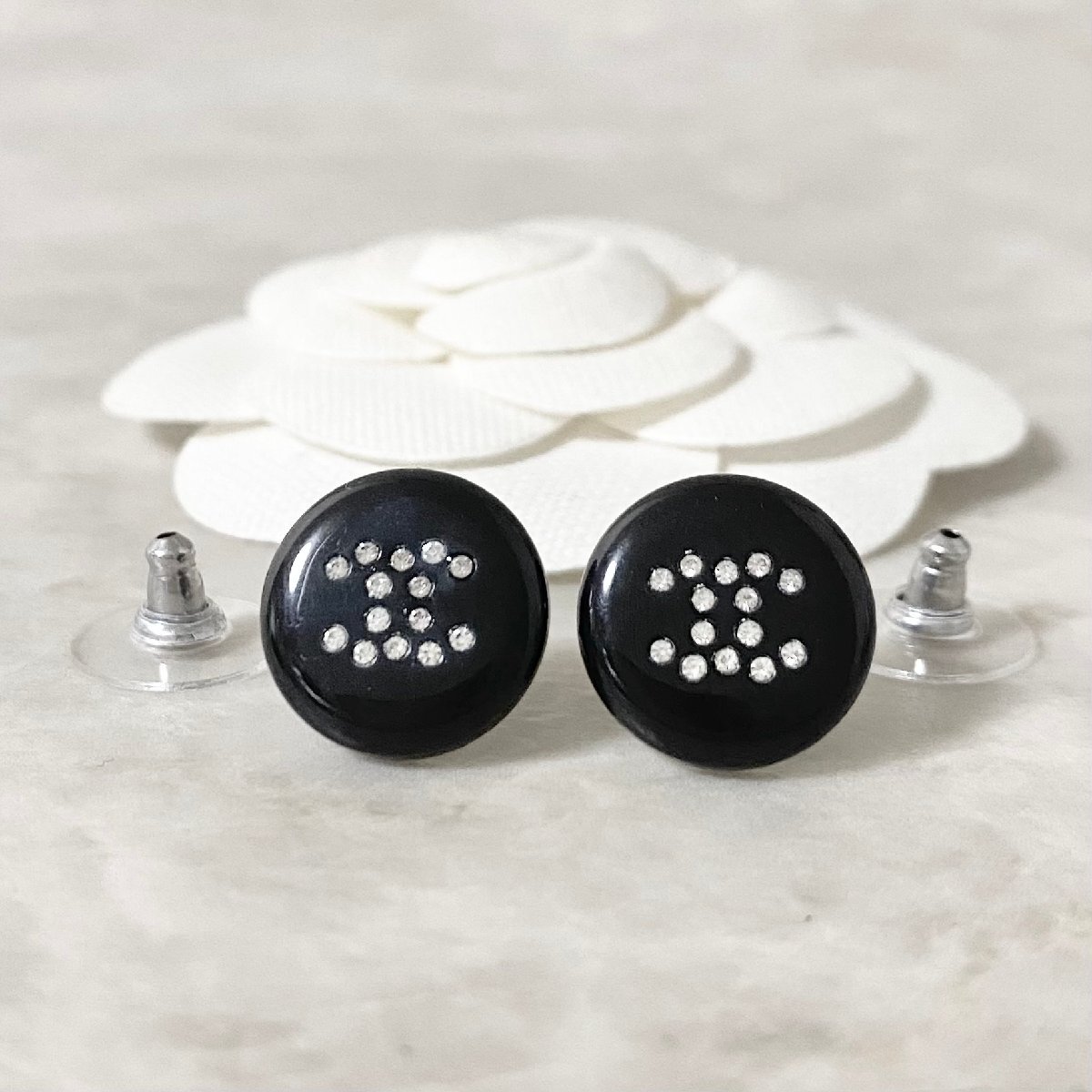 楽天市場】シャネル ピアス CHANEL CCロゴ シルバー スクエア/ライン