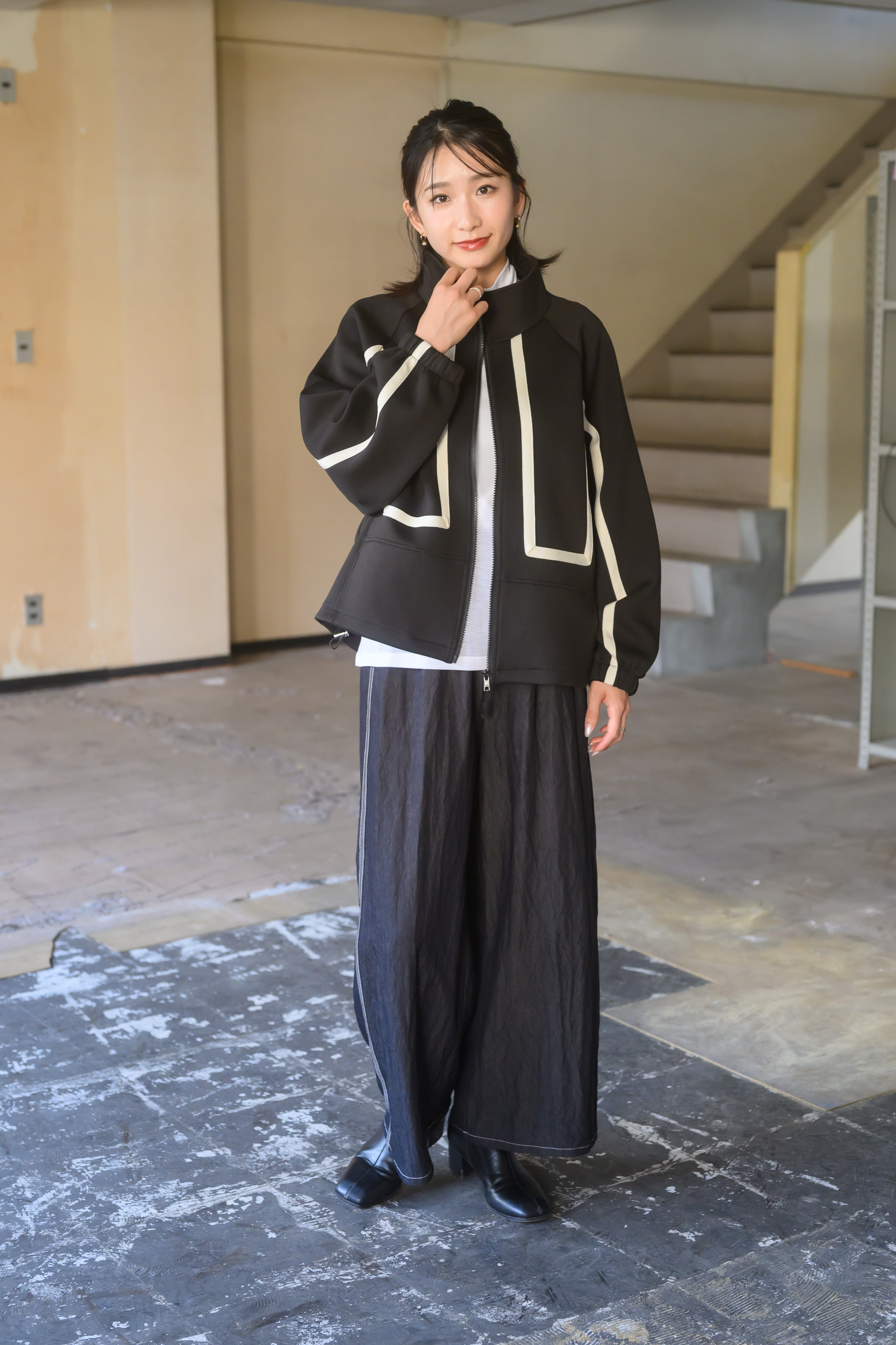 シャイニーデニムワイドパンツ - YEVS