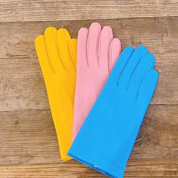 イタリア製の革手袋《Sermoneta gloves / セルモネータ グローブス》が