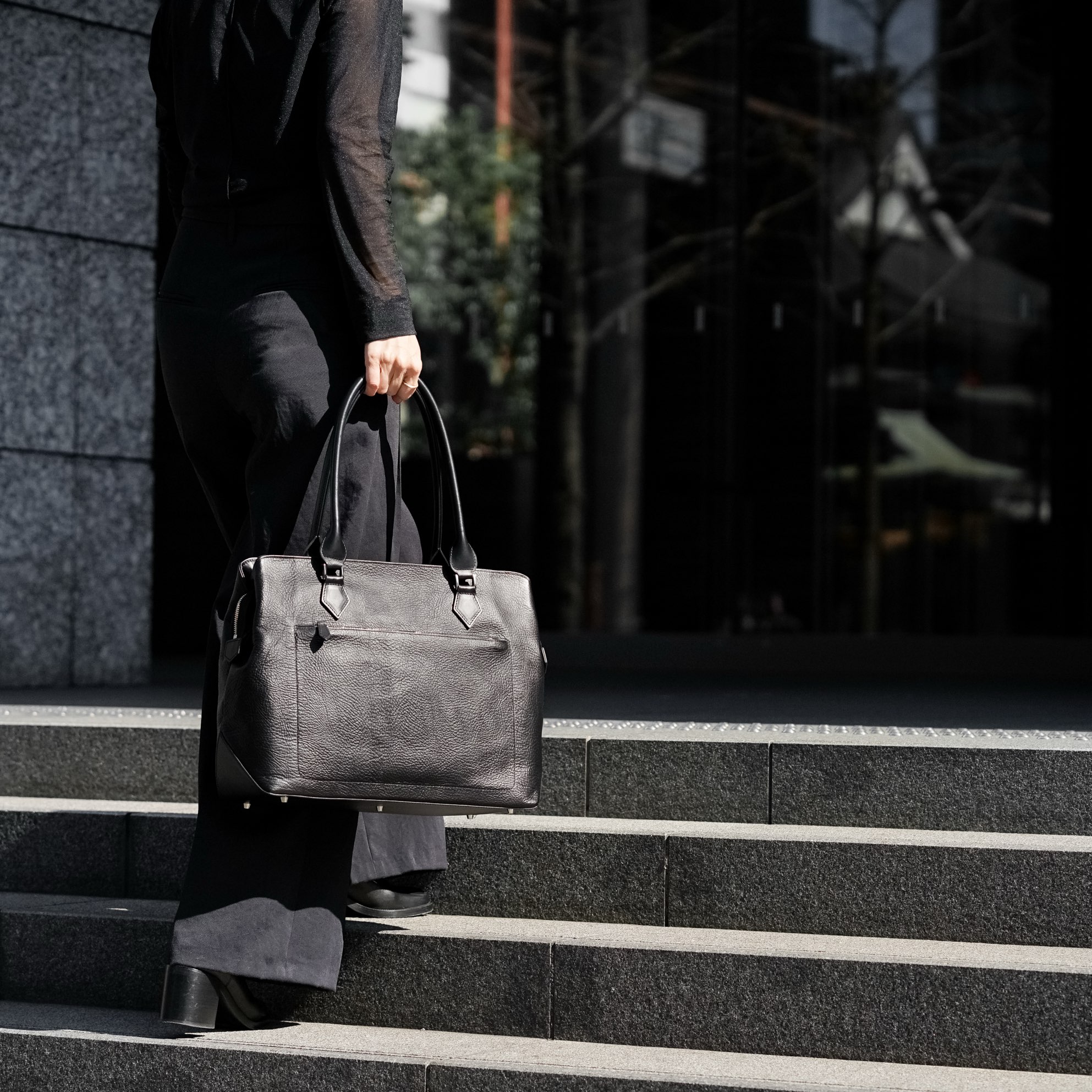 あらゆるビジネスシーンに対応！大容量トートバッグ。 | ファイブ