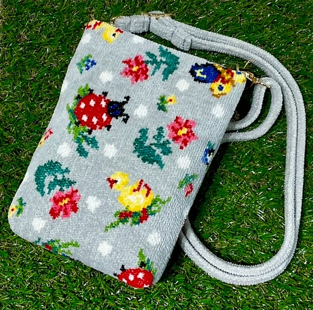 📱 スマホショルダー 🐞 | フェイラー | 大丸芦屋店公式 SHOP BLOG