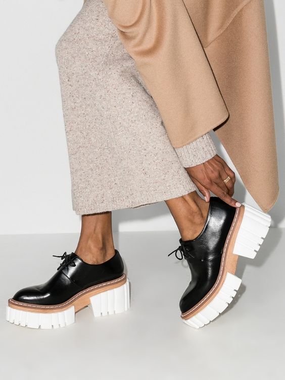 ステラマッカートニー注目の新作シューズ「エミリー」をチェック