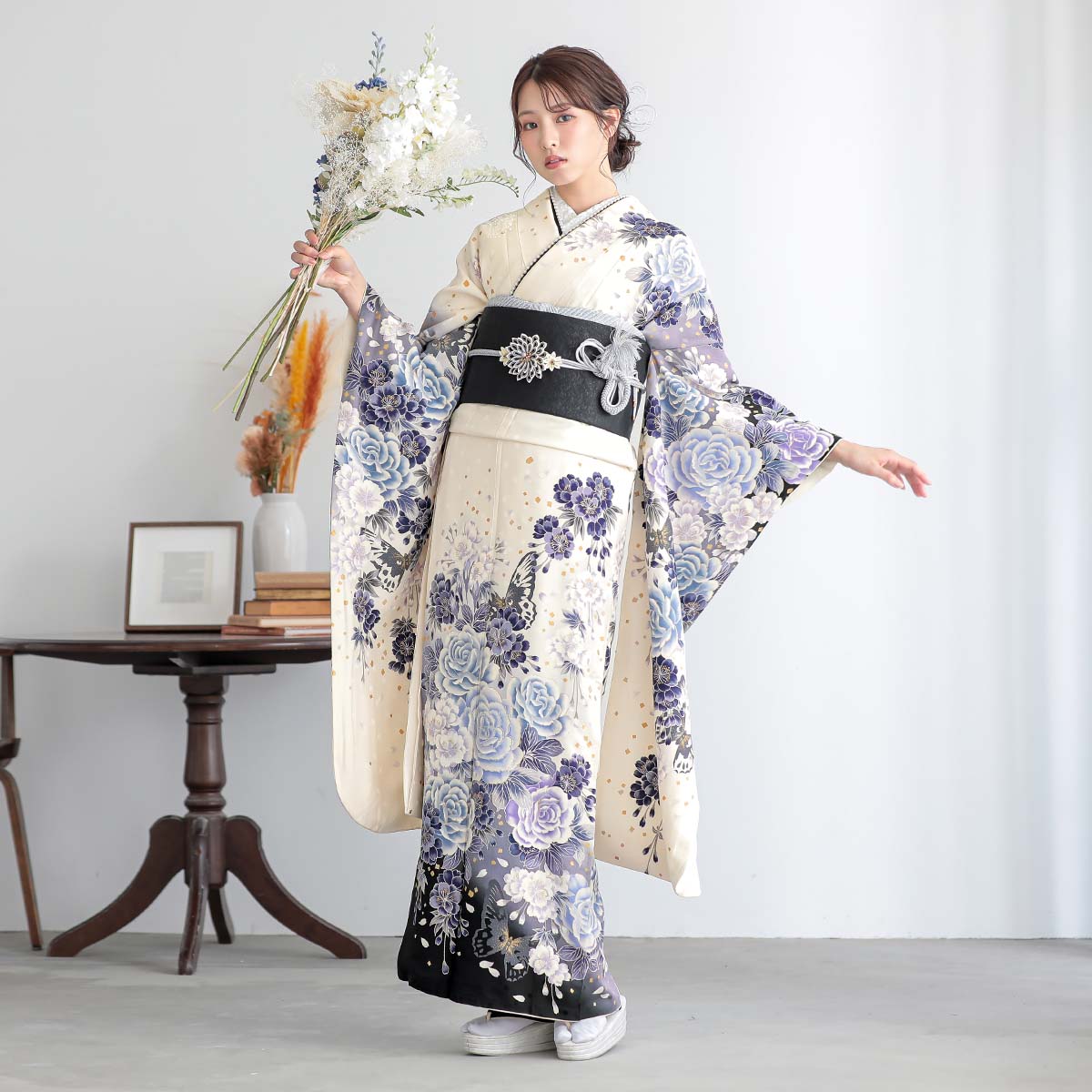 振袖 レンタル 成人式 結婚式 オフホワイト 枝垂桜に牡丹(絹) FINAL