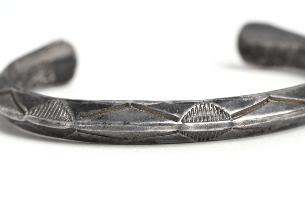 NAVAJO（ナバホ） バングル インディアンジュエリー ブレスレット