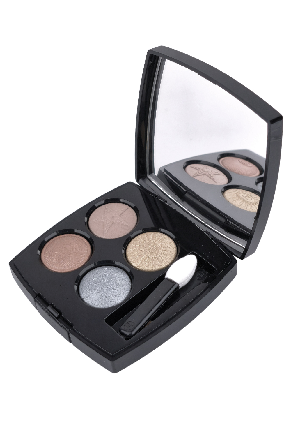 正規ラッピング済] シャネル レ キャトル オンブル ブトン CHANEL