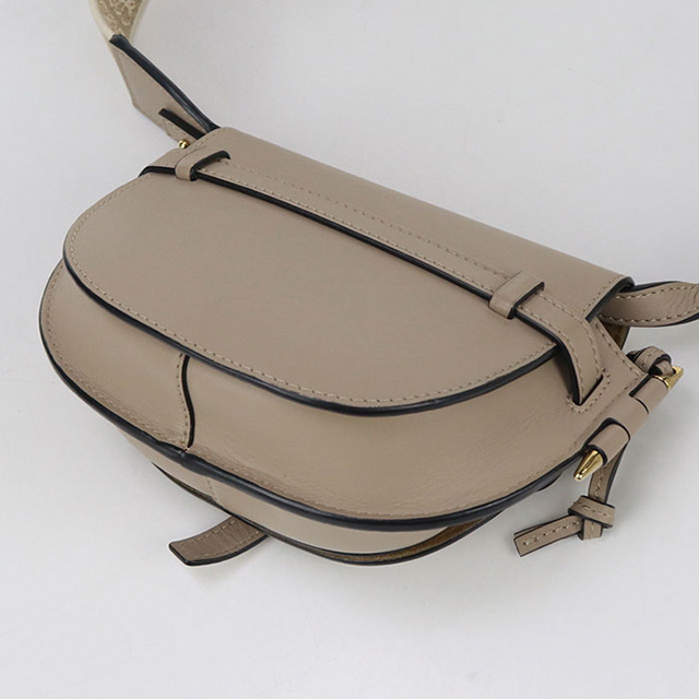 LOEWE（ロエベ） 中古 ショルダーバッグ レディース ブランド ゲート