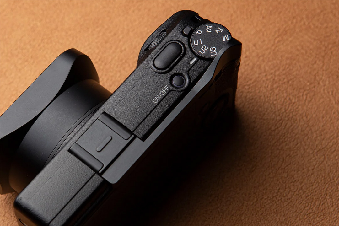 スクエアフード RICOH GR III、IIIX専用｜サムグリップ : オリエンタル