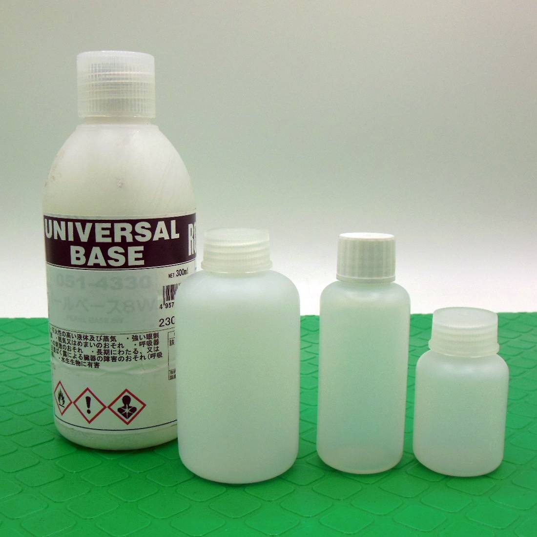 ロックペイント051-4330 ロックユニバーサル ベース パールベース8W