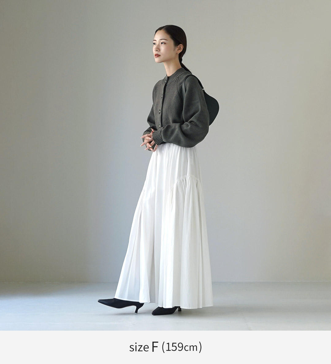 ETRE TOKYO（エトレトウキョウ） ハイネックコンパクトニット