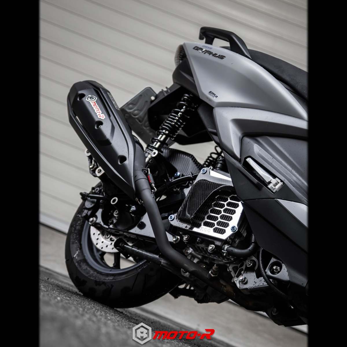 MOTO-R 6型シグナス グリファス GRYPHUS 3型水冷BWS M1-STマフラー