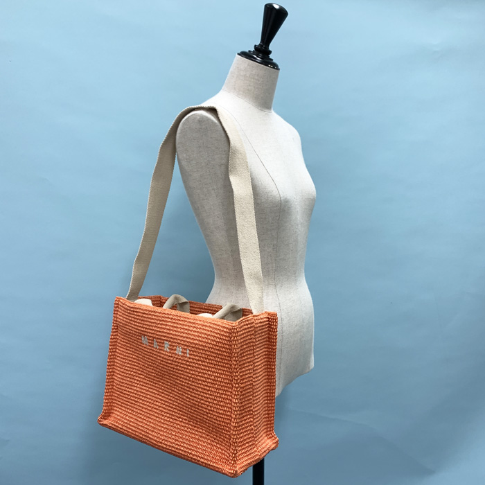 MARNI（マルニ） 【爆買】マルニ かごバッグ スモール トート バッグ