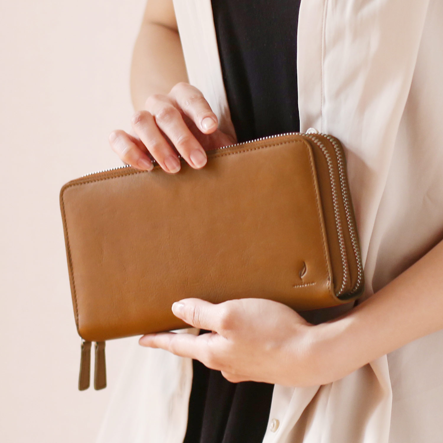 mieno（ミエノ） ＜爆買＞牛革 トラベル オーガナイザー ブランド