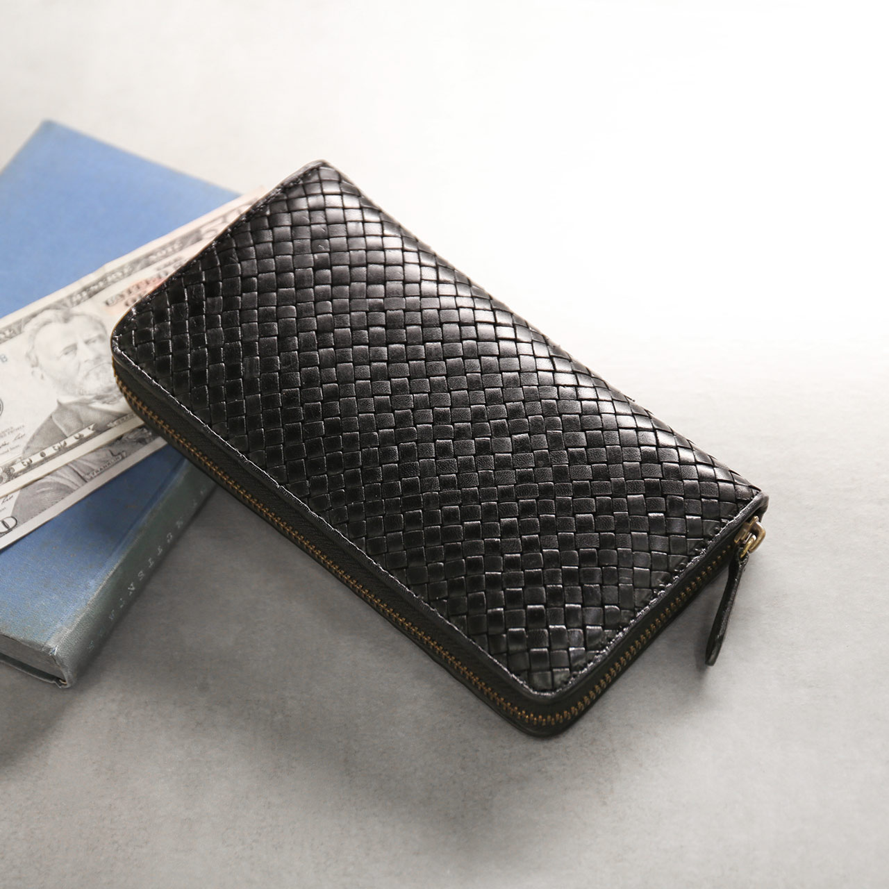 doob London（ドゥーブロンドン） ヌメ革 イントレチャート 長財布