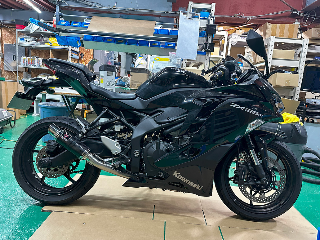 カワサキ ニンジャ ZX-25R / SE 2020-2022 LCIPARTS ショートカーボン