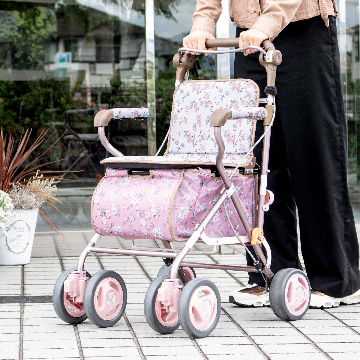 幸和製作所 シルバーカー エヴォーク 小物入れ付き 座れる アルミ製